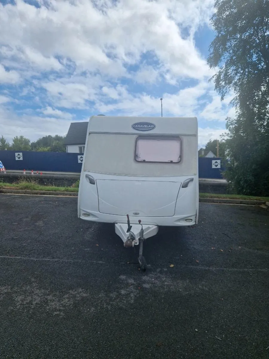 6 Berth Caravan for Sale - Image 1