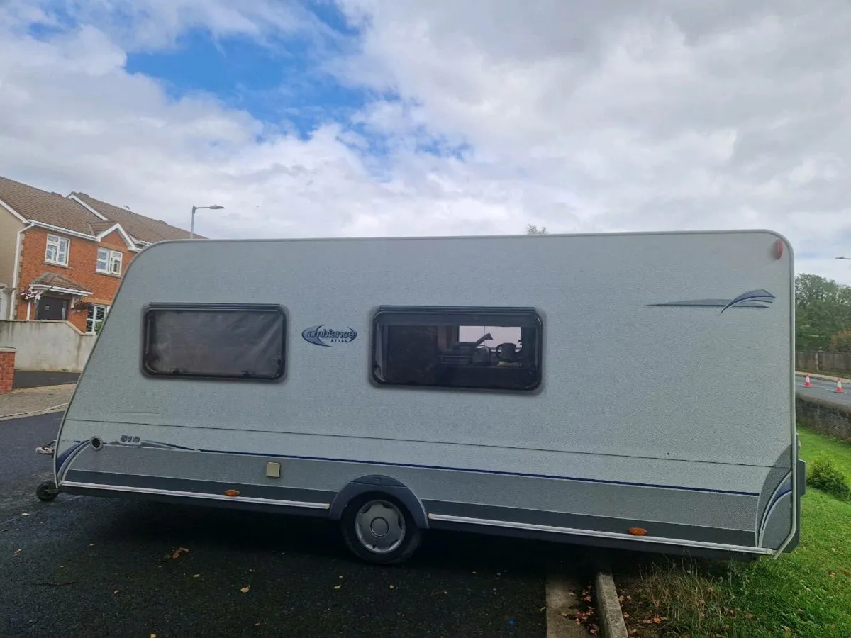 6 Berth Caravan for Sale - Image 2