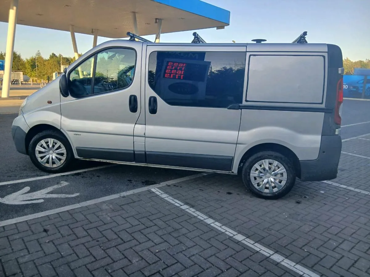 Opel vivaro 6speed manual 2450 - Image 4