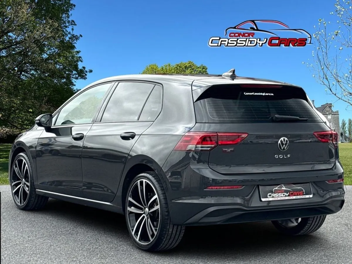 Volkswagen Golf Life TDI  222 Reg - Image 3