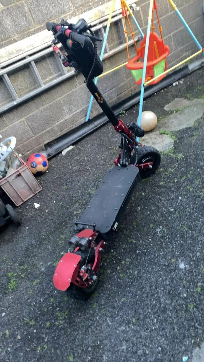 Electric scooter - Image 1
