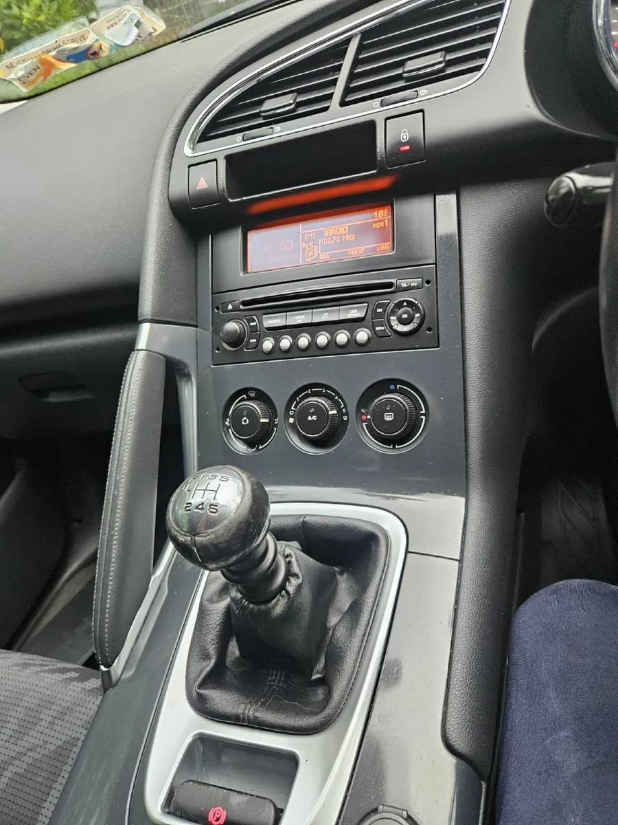Peugeot 3008 2010 - Image 2