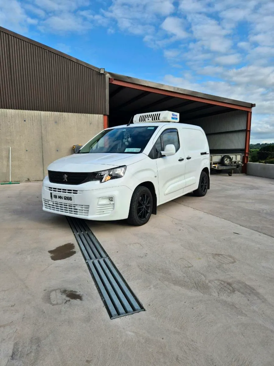 Peoguet Partner Refrigerated - Image 1
