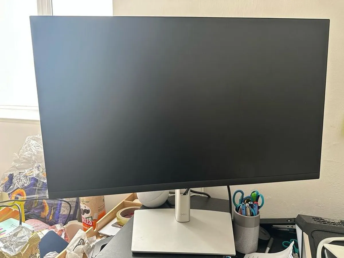Dell 27 FHD Monitor (P2722H) - Image 1