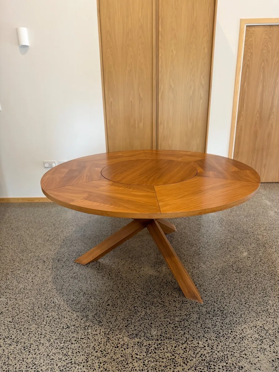 Kitchen table - Image 4