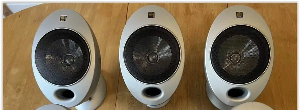 Hi Fi Loudspeakers