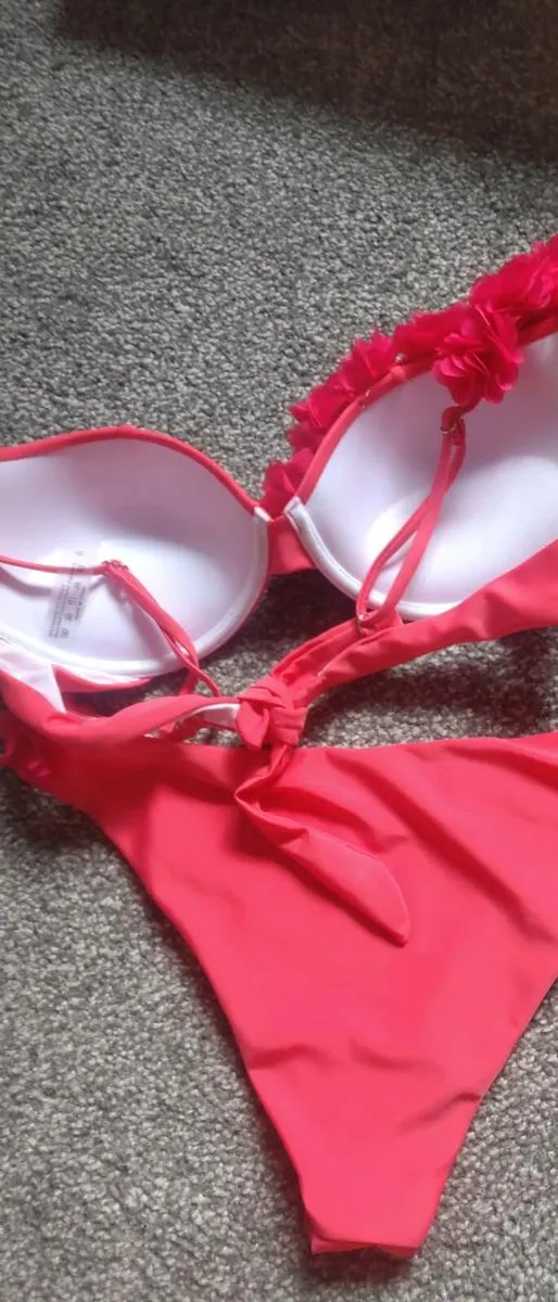 new pink bikini size fits s sm - Image 2