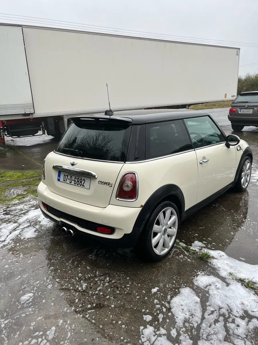 Mini Cooper S - Image 4