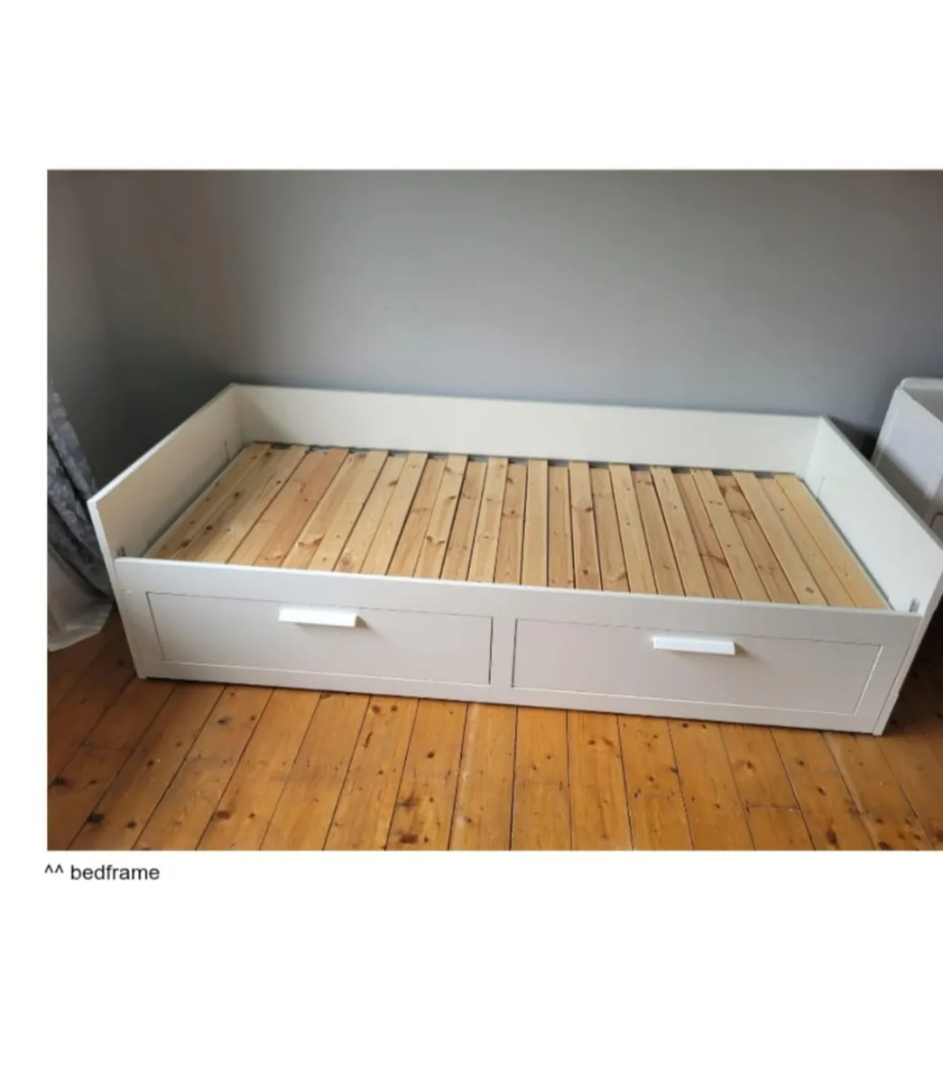 Single bed with built in storage - Image 1