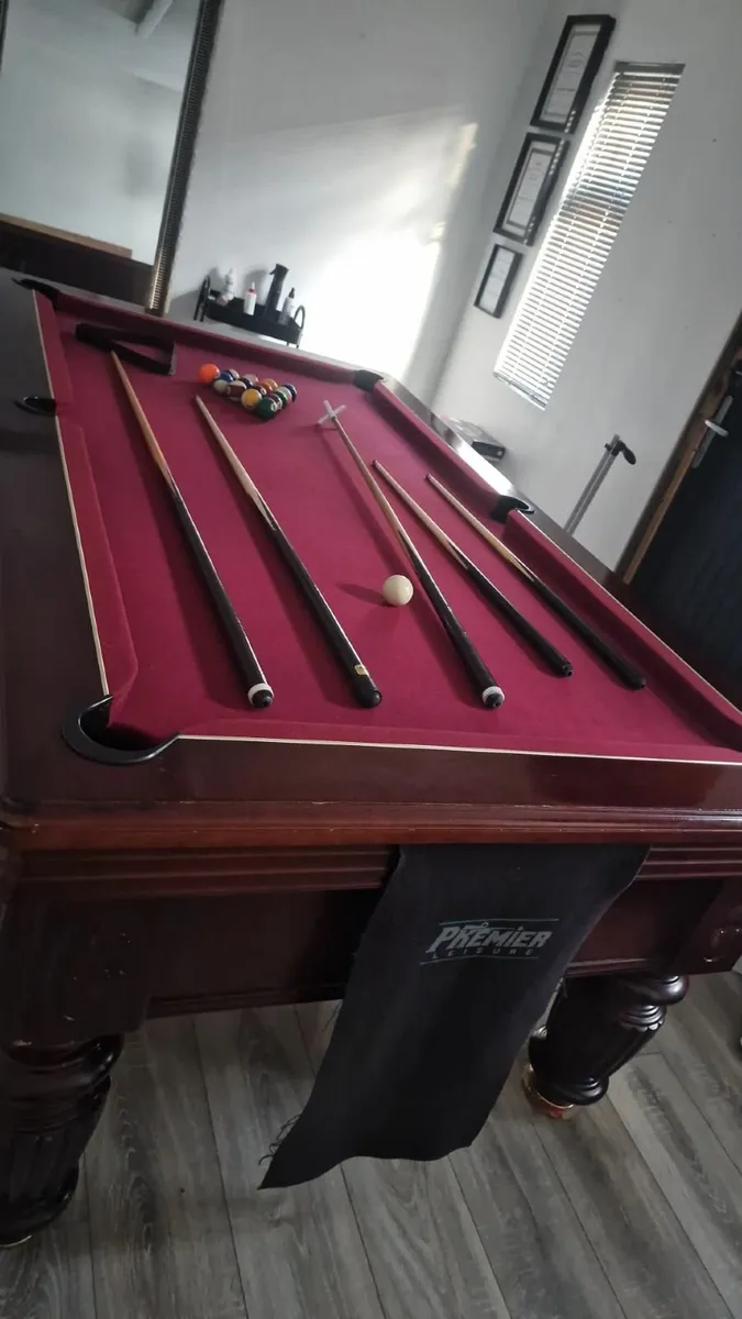 Pool table - Image 2