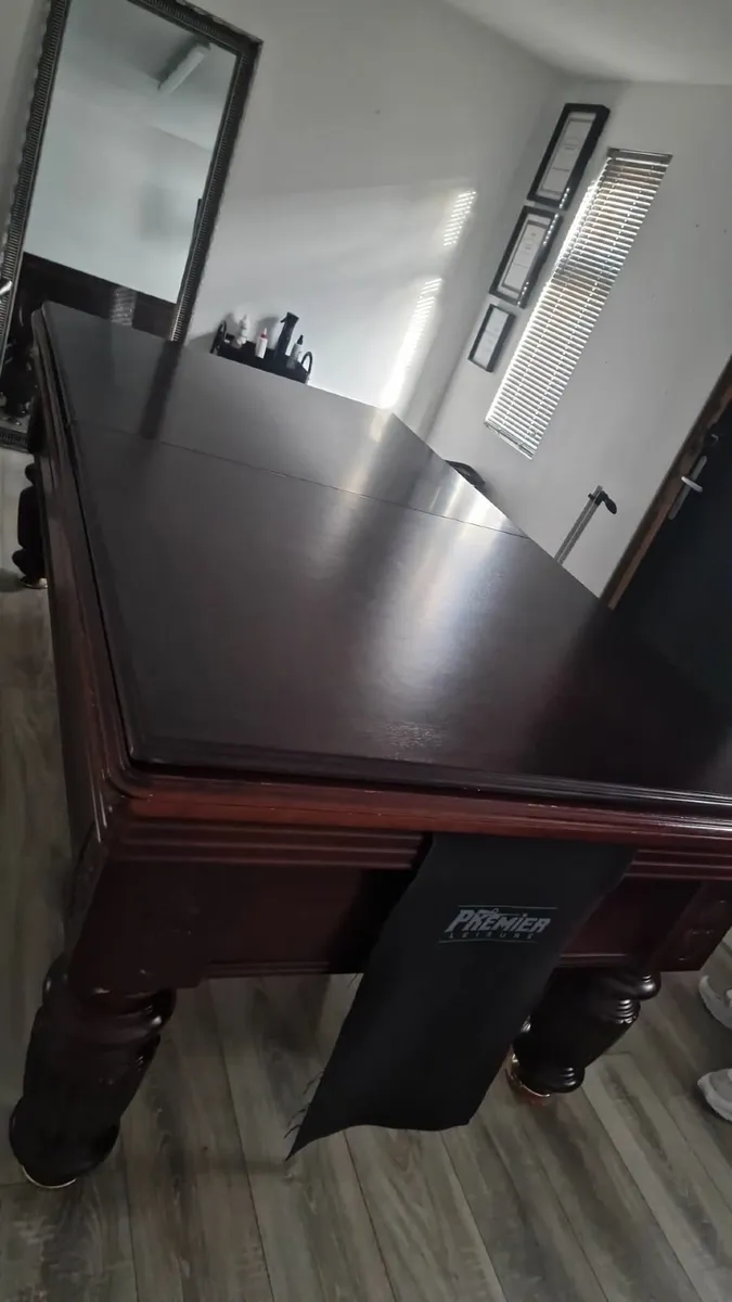 Pool table - Image 4