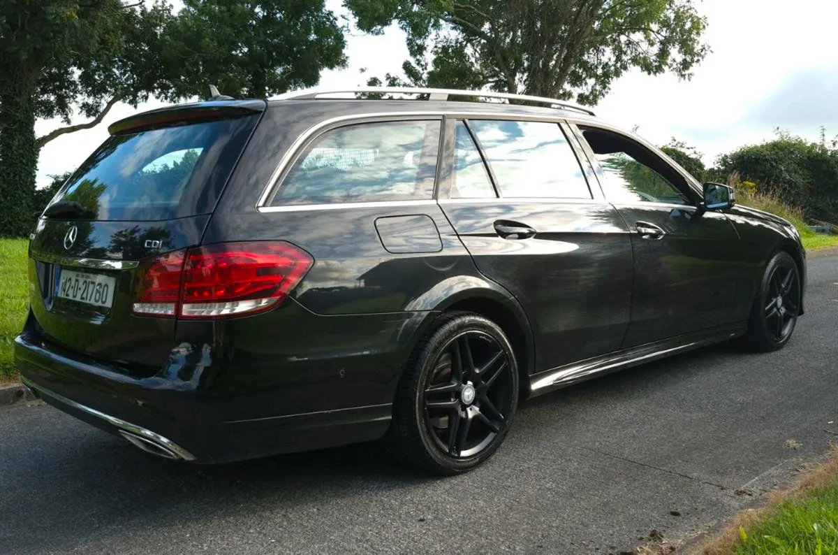 Mercedes E220 CDI AMG SPORT. Fully serviced - Image 3
