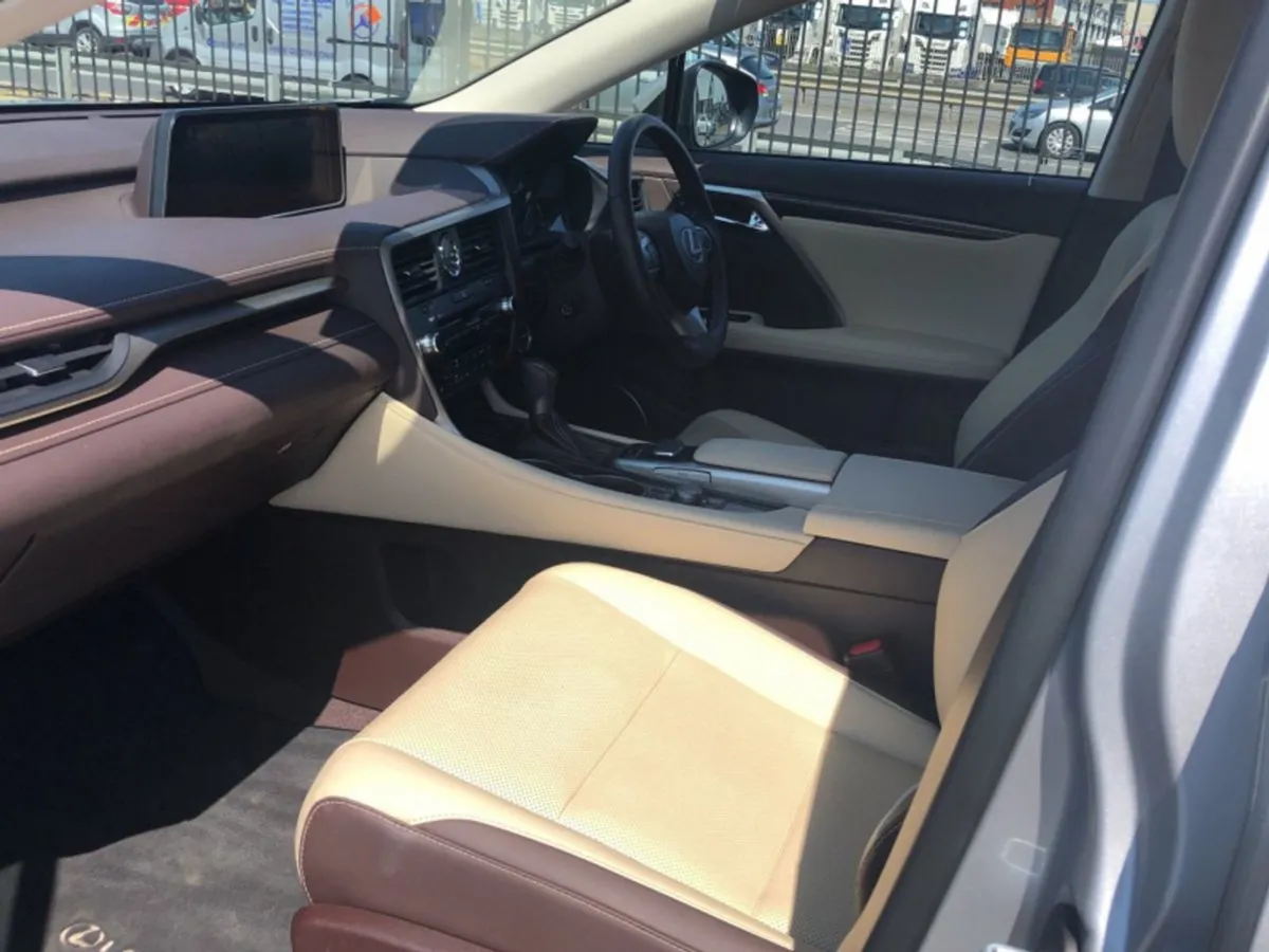 Lexus RX450h Luxury - Image 3