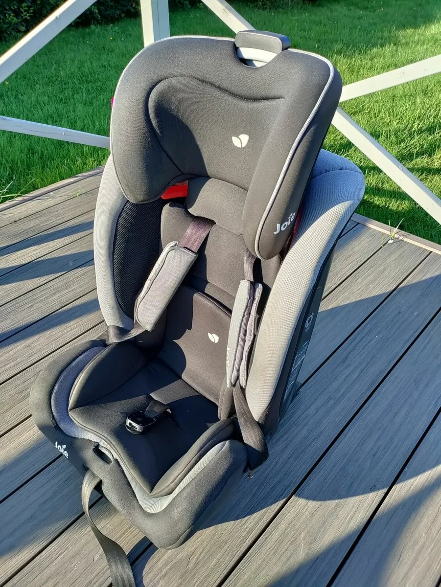 Car seat - Image 1