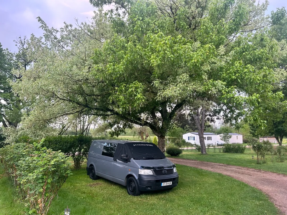 Camper / Trackday van / Transporter t5 - Image 1