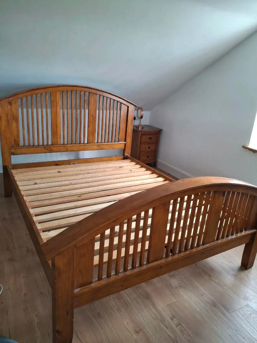 Bed - Image 1