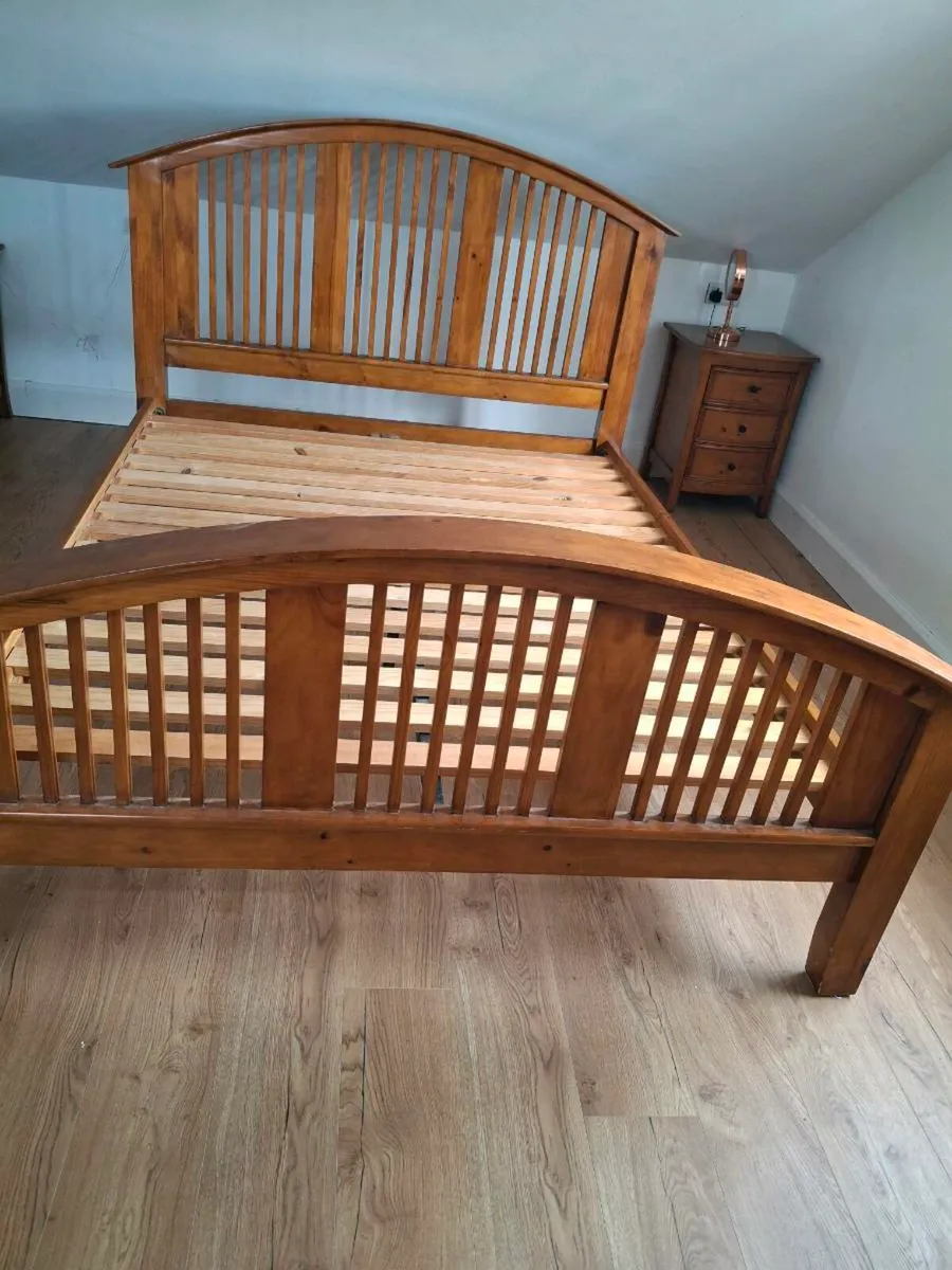Bed - Image 2