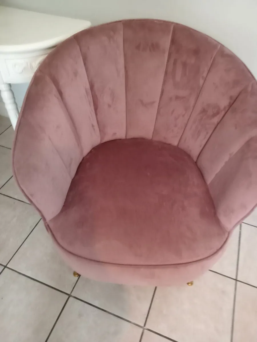 Chair - Image 4