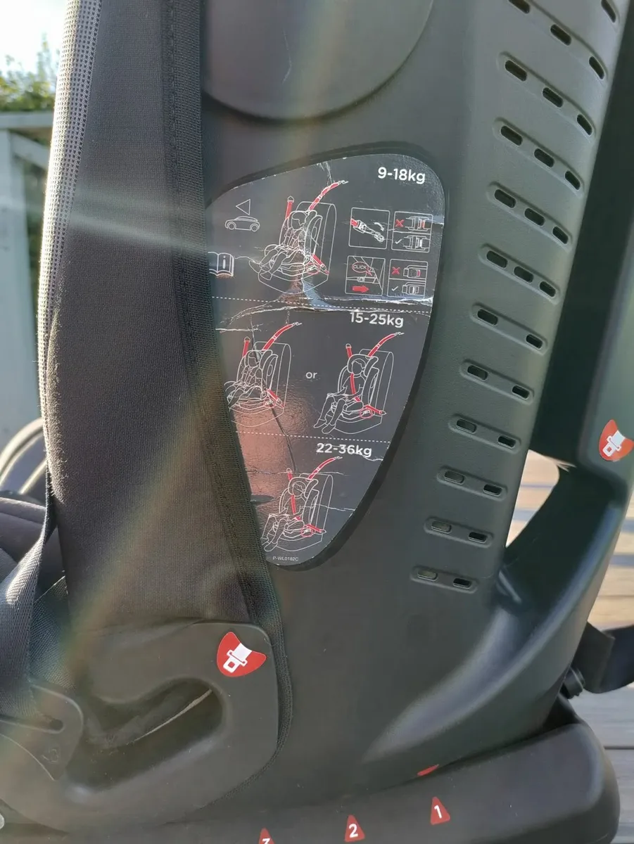 Car seat - Image 2