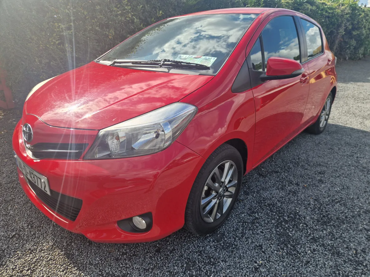 Toyota Yaris I CON  1.3  2014 - Image 3