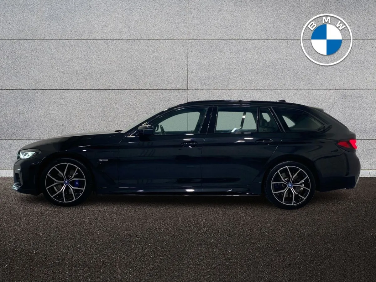 BMW 5 Series 530e M Sport Touring - Image 4