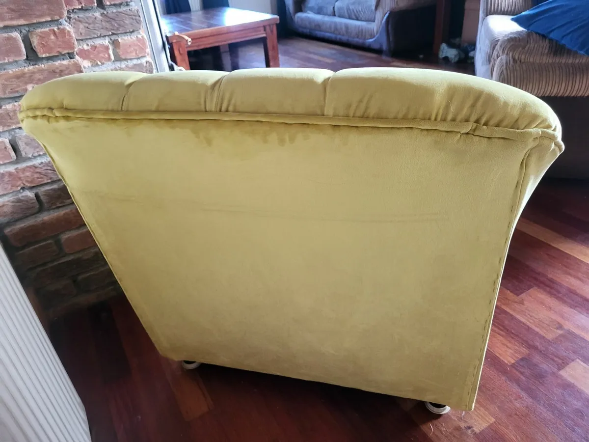 Armchair - Image 3