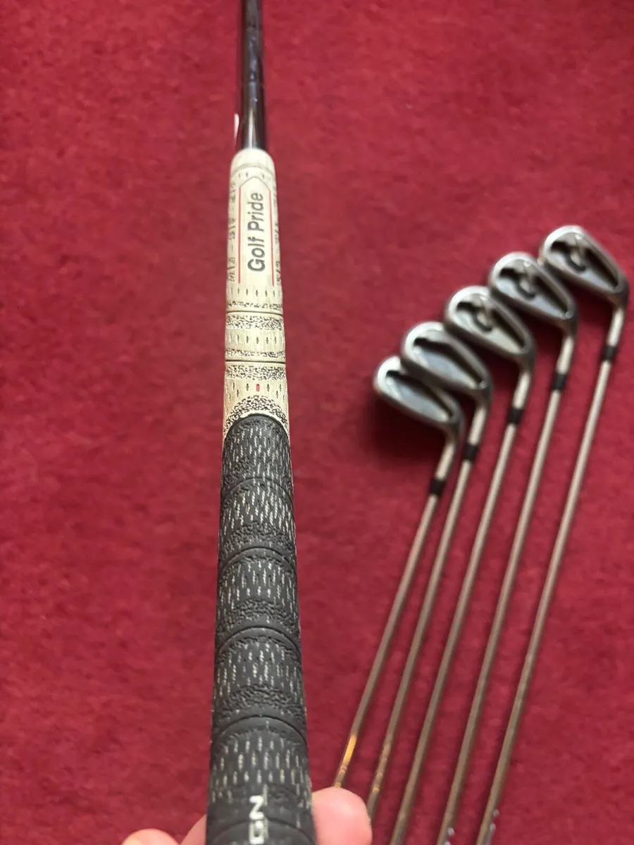 Titleist irons T300 - Image 2