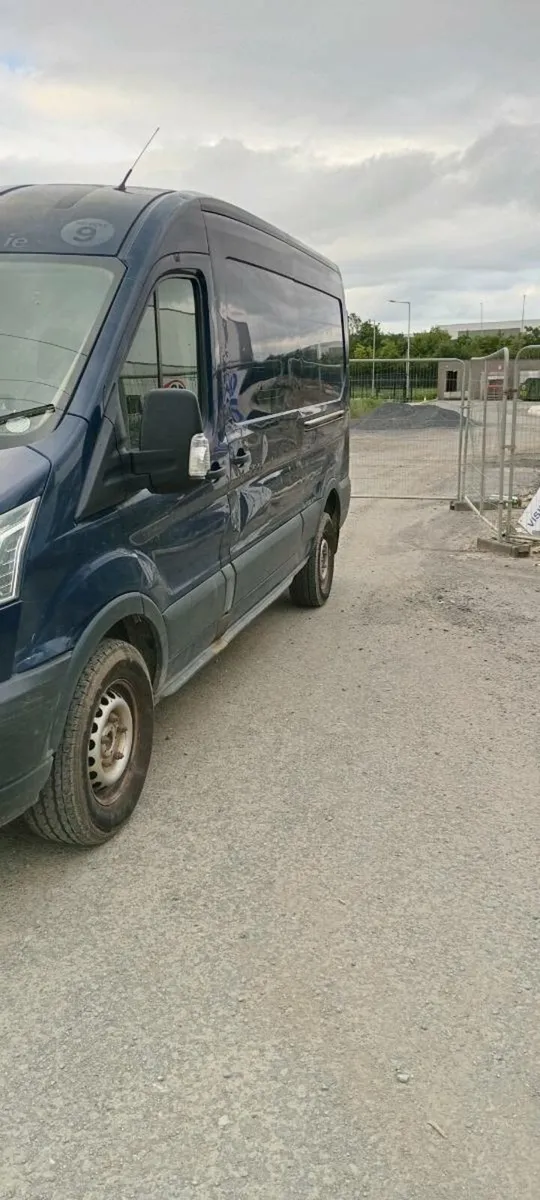 2017 ford transit - Image 4