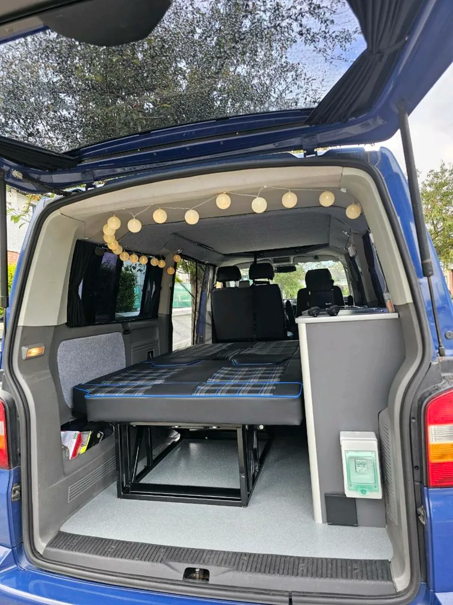 VW T5 Campervan 2.5 TDI - Automatic (D/S) - Image 4