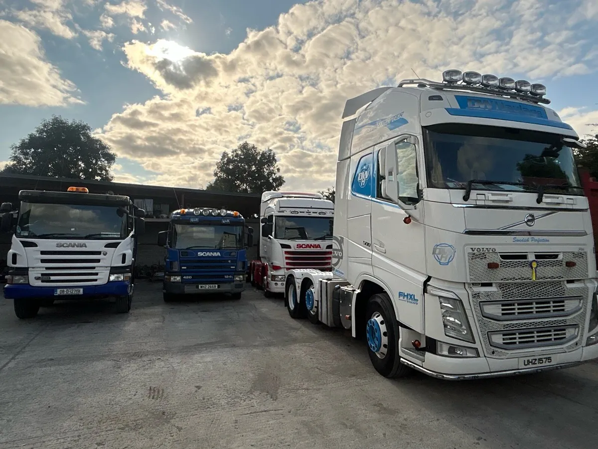 V4 Volvo 6x2 wanted +447502674694