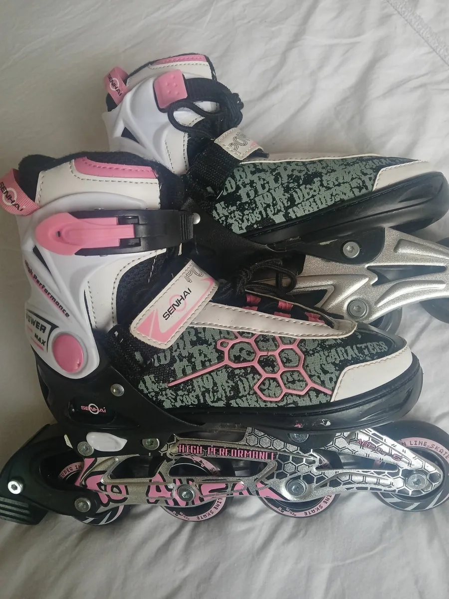 Roller blades - Image 1