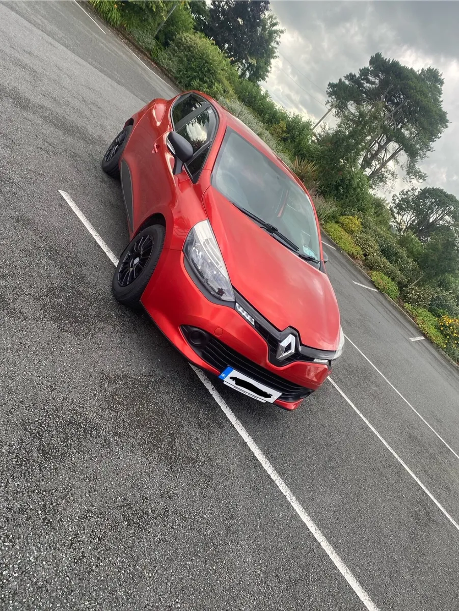Renault Clio 2016 - Image 1