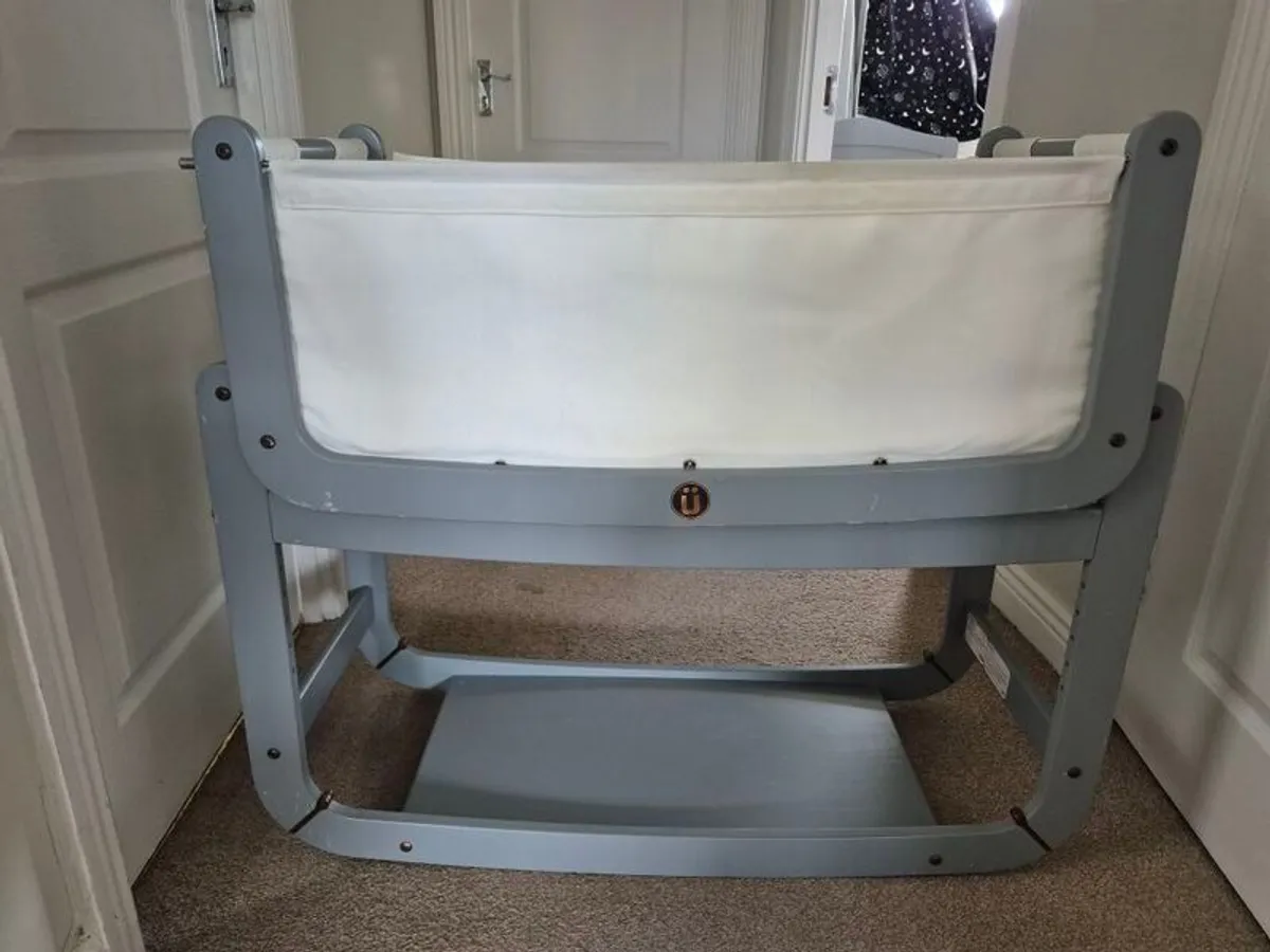Snuz pod bedside crib - Image 1