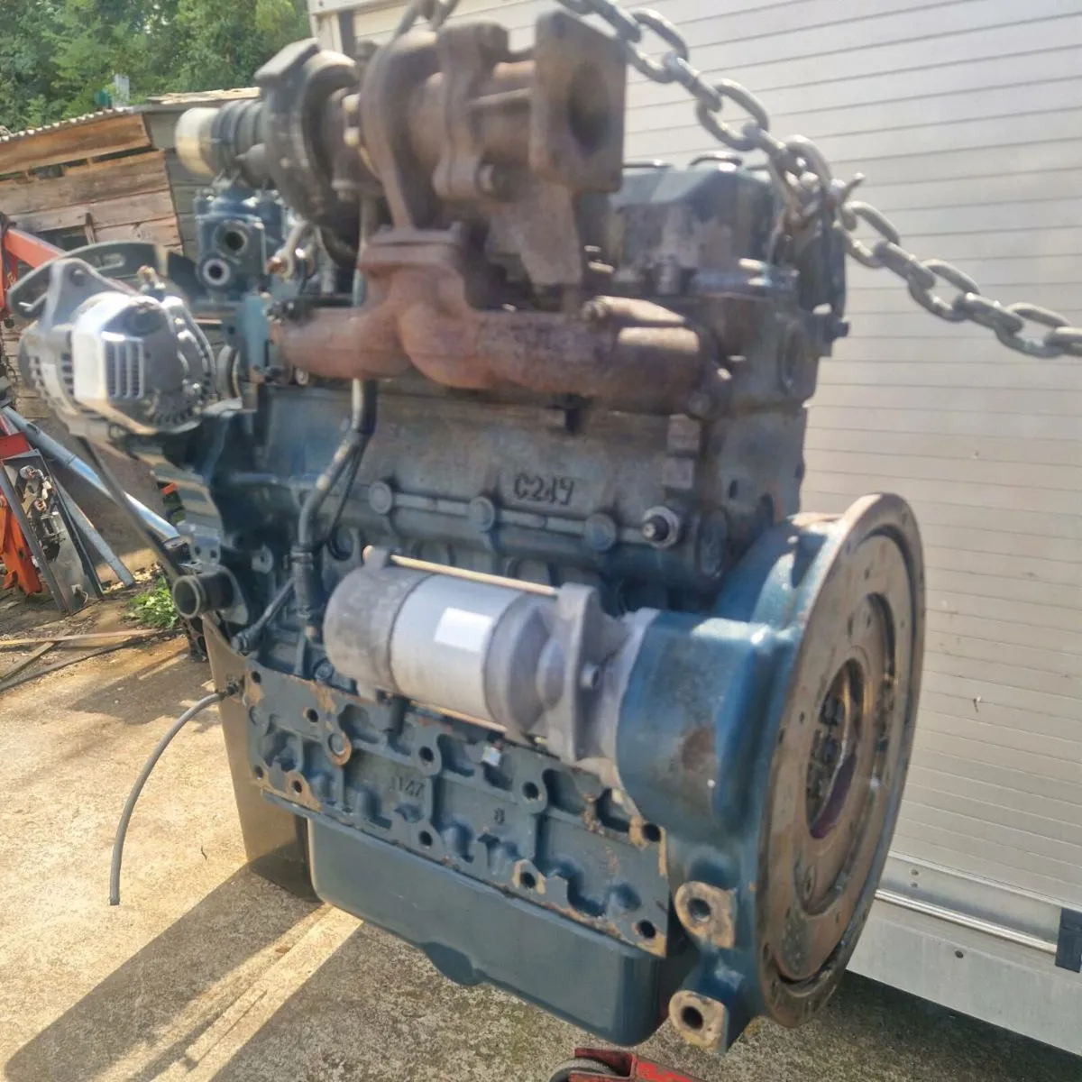 Kubota V2403 T 4 cylinder diesel engine - Image 3