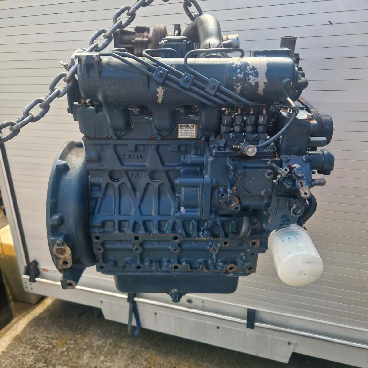Kubota V2403 T 4 cylinder diesel engine - Image 4