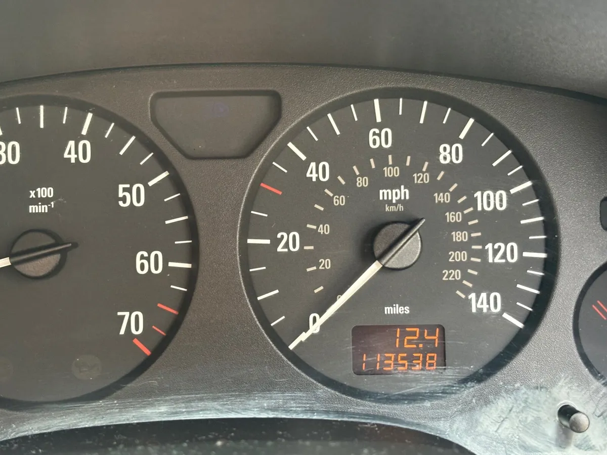 Opel Astra 2002 - Image 2
