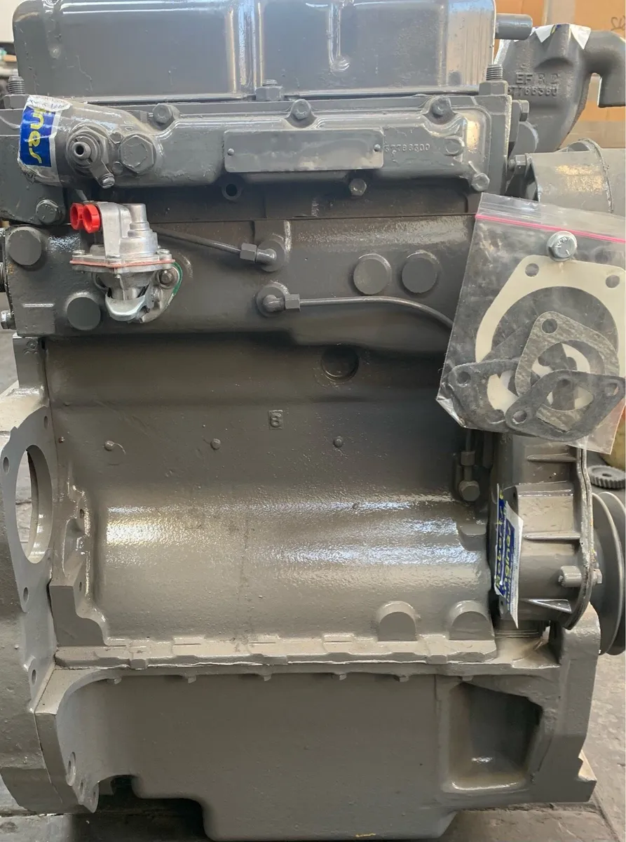 Reconditioned mf 135 engine - Image 2