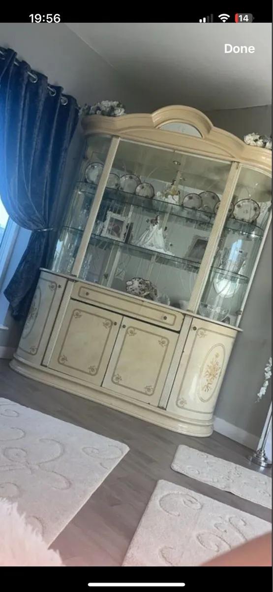 Cabinet - Image 1