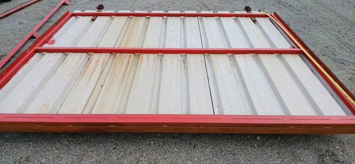 Barn door - Image 1