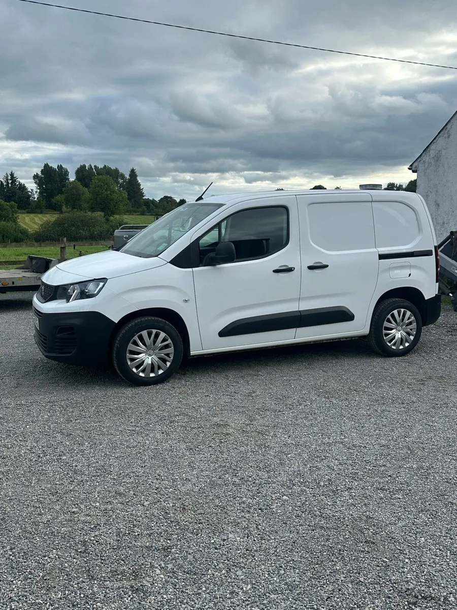 2021 Peugeot partner - Image 3