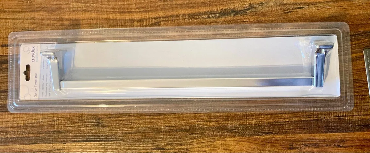 New Croydex Sutton Chrome Towel Bar - Unopened - Image 3