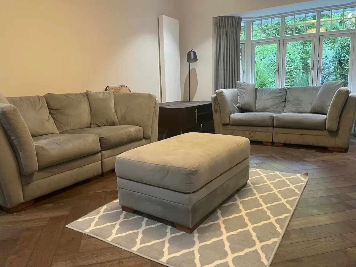 Couch - Image 1