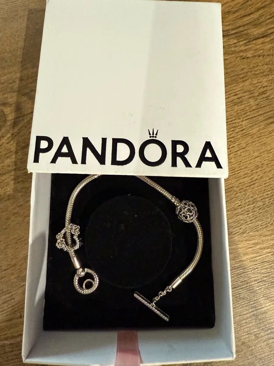 Pandora Bracelet for sale - Image 2
