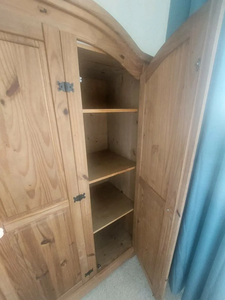 Wardrobe - Image 2