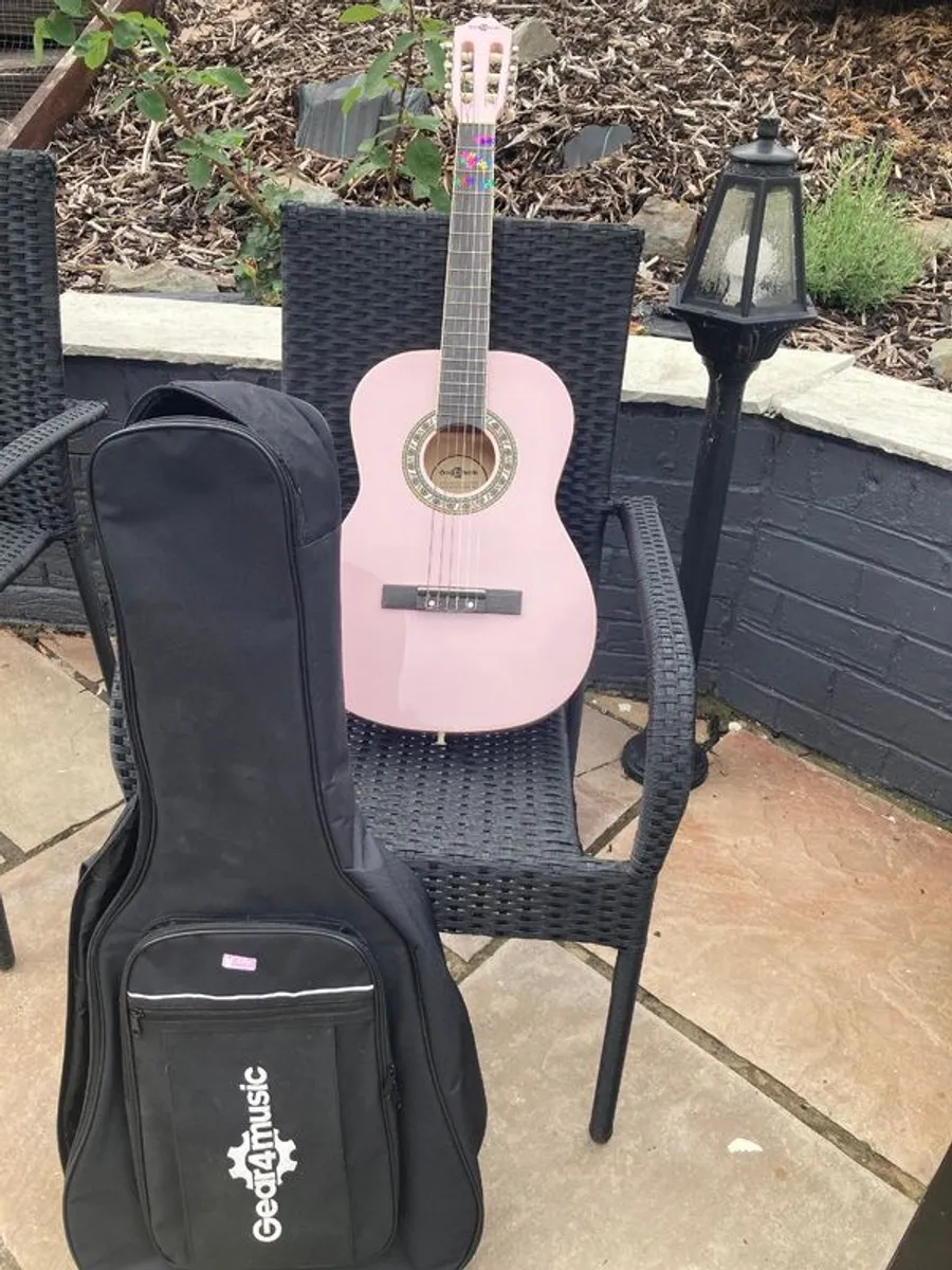 Kids 3/4 Classical Guitar with Bag, Electric Tuner and pick Perfect Condition - Image 3