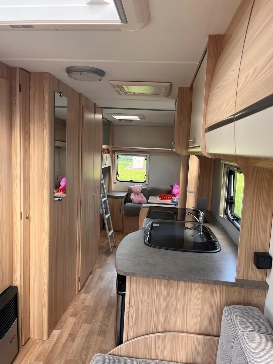 2012 ,6 berth coachman amara - Image 3