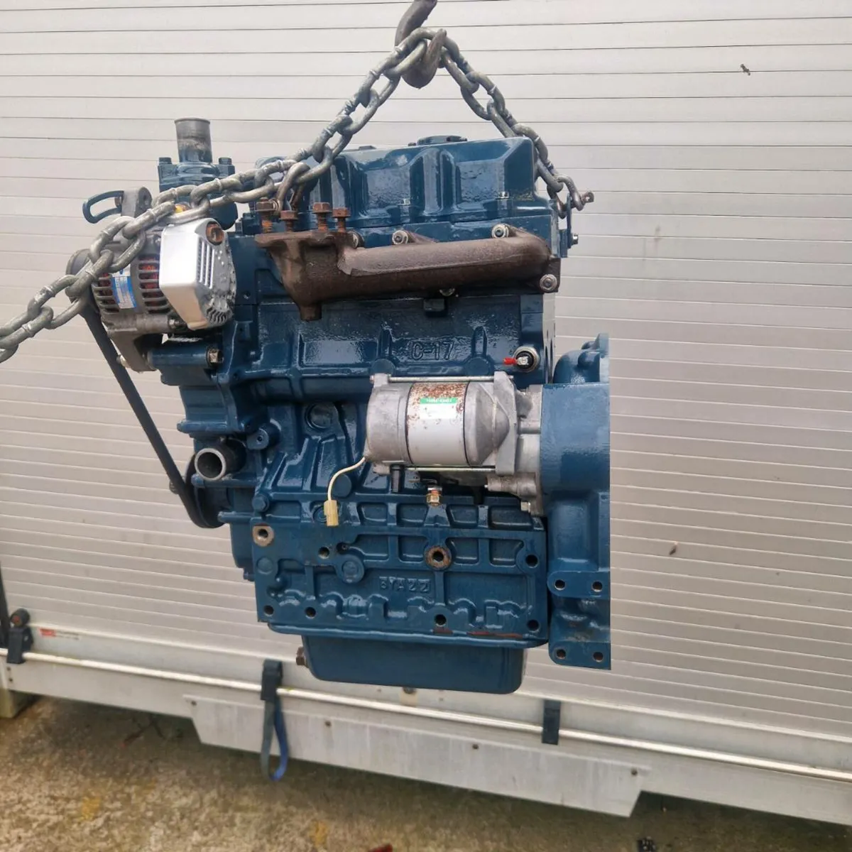Kubota D1703 3 cylinder diesel engine - Image 1