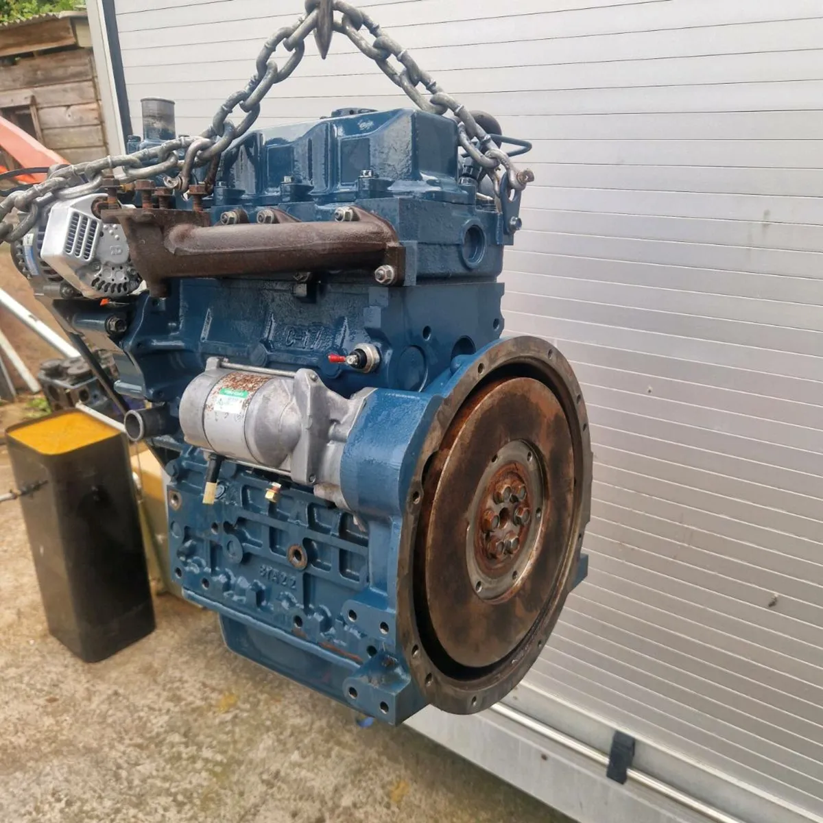 Kubota D1703 3 cylinder diesel engine - Image 2