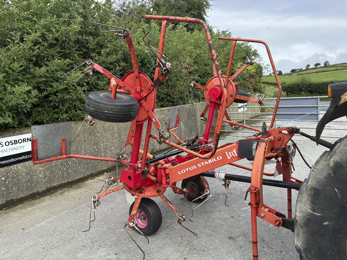 Lely Lotus Stabilo 460 Tedder - Image 1