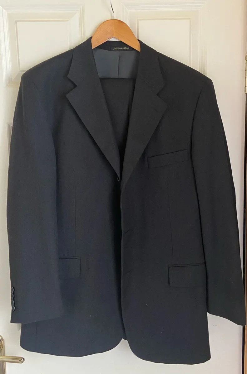 Charcoal grey suit for sale - Image 1